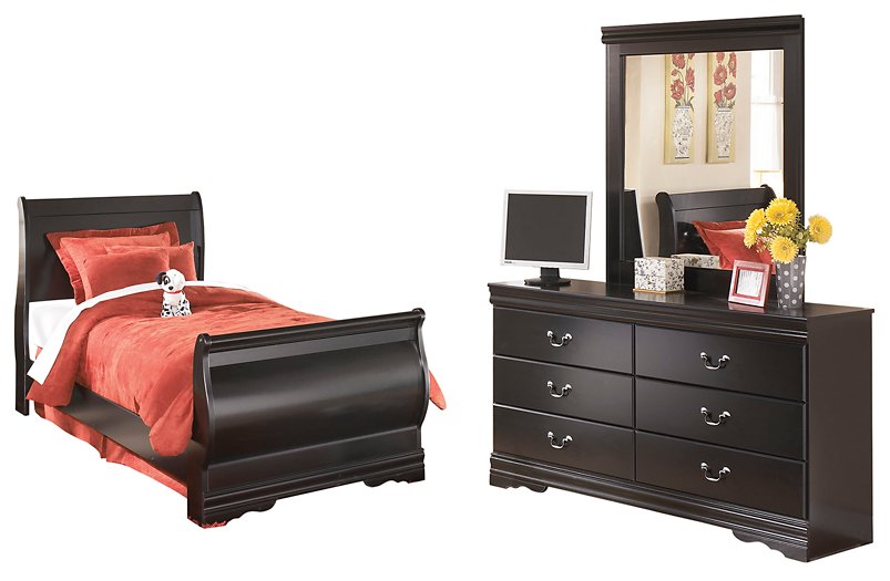 Huey Vineyard Bedroom Set