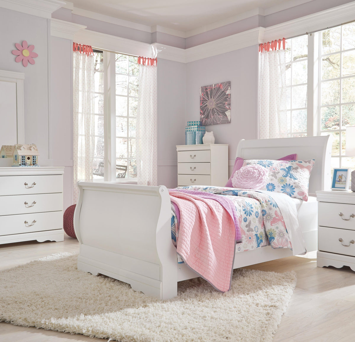 Anarasia Queen Sleigh Bed
