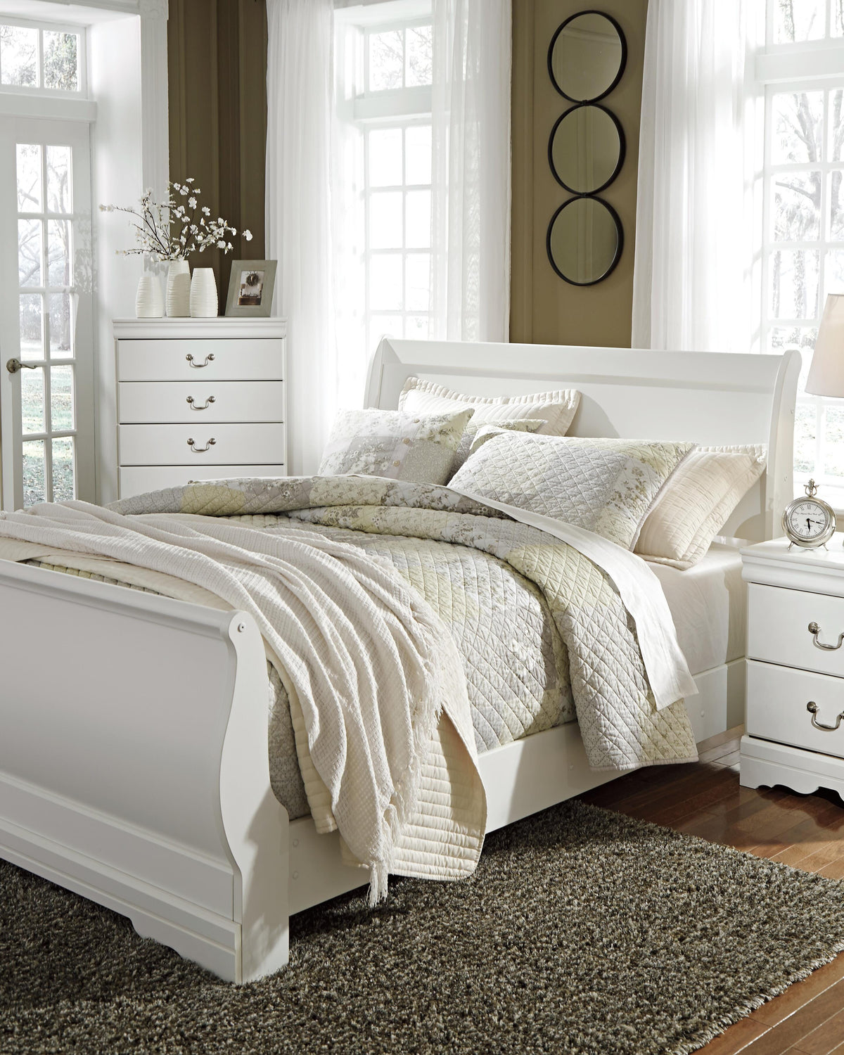 Anarasia Sleigh Headboard - Queen
