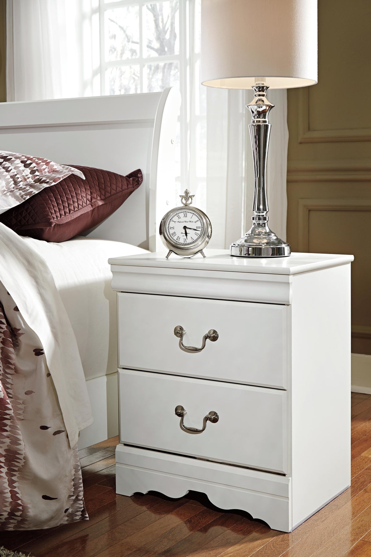 Anarasia Chest and 2 Nightstands