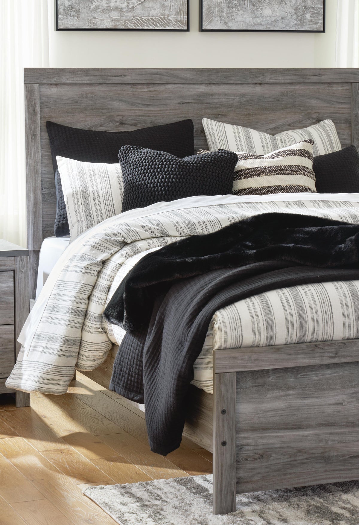 Bronyan Panel Bed Set - King, Dresser