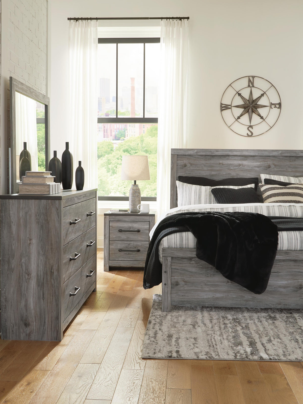 Bronyan Panel Bed Set - King, Mirrored Dresser and 2 Nightstands