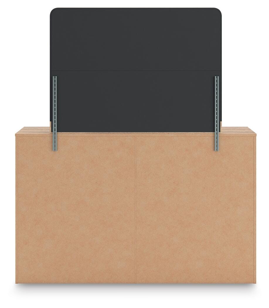 Kinlanni Queen Panel Bed, Dresser, Mirror and Nightstand