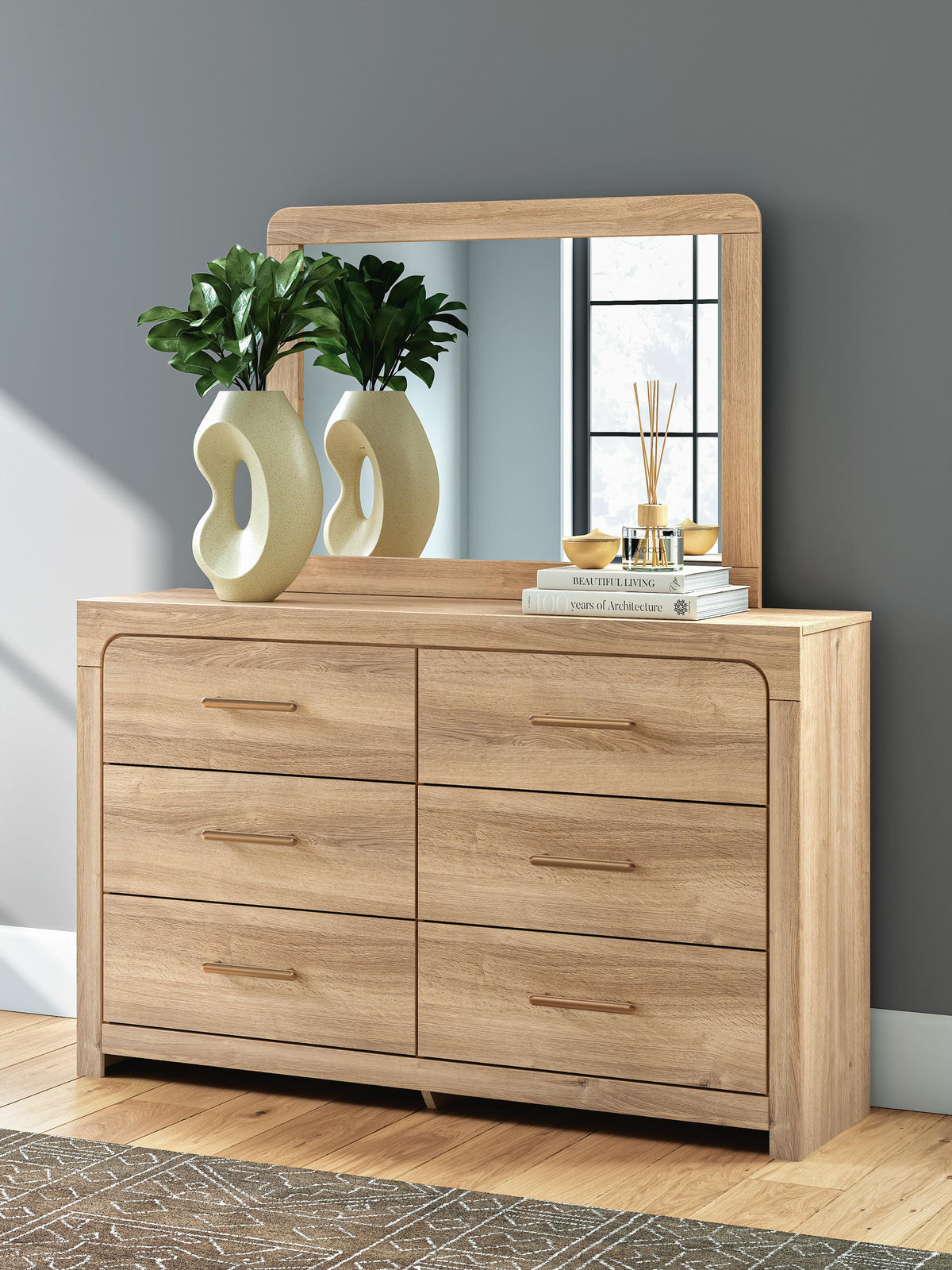Kinlanni Queen Panel Bed, Dresser, Mirror and Nightstand