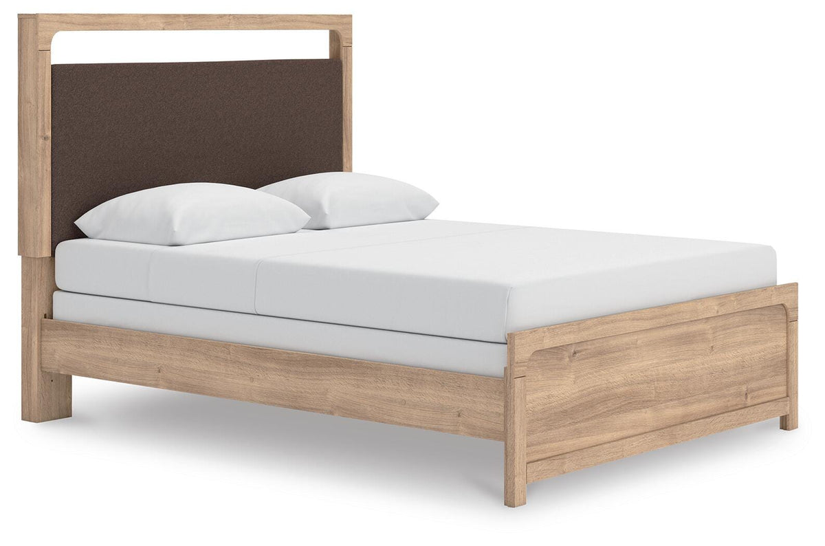 Kinlanni Queen Panel Bed, Dresser, Mirror and Nightstand