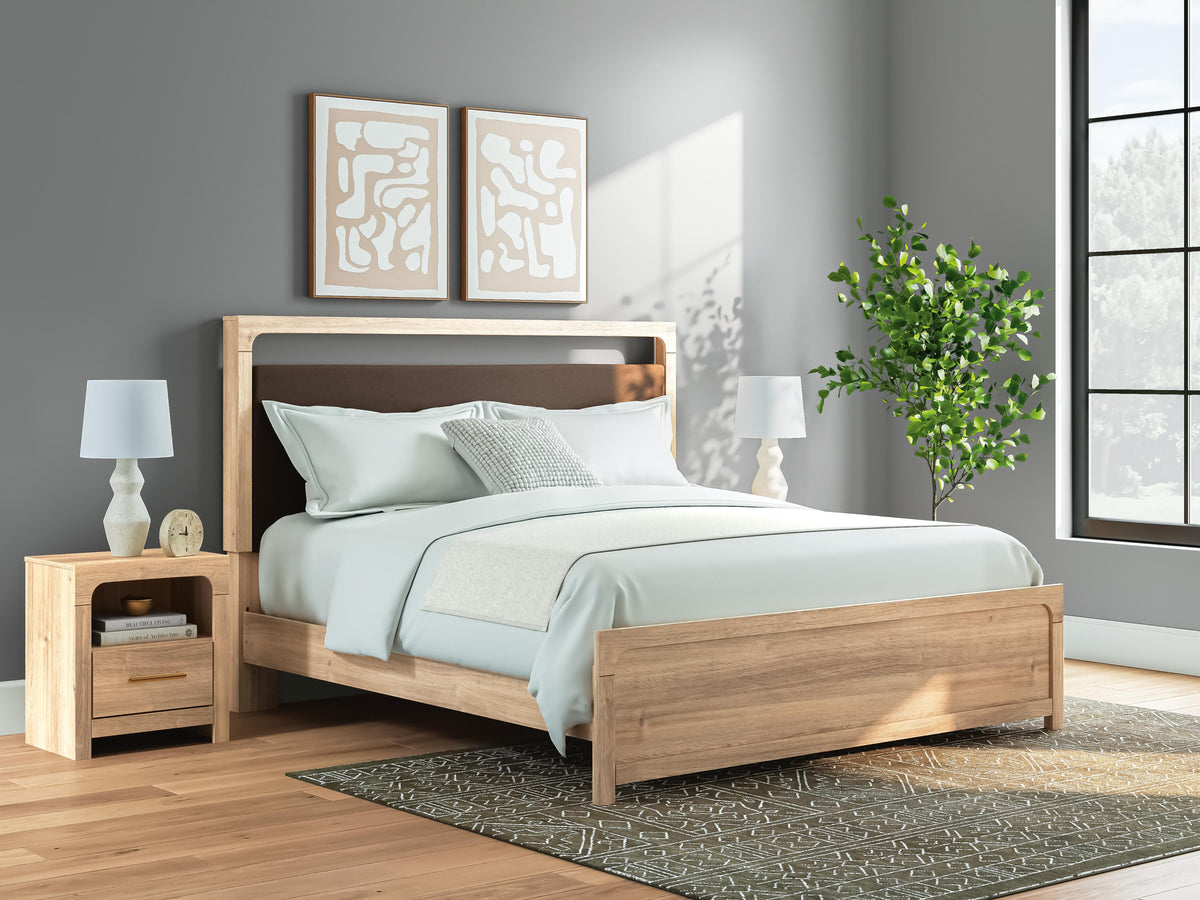 Kinlanni Upholstered Platform Bed Set - King, Dresser