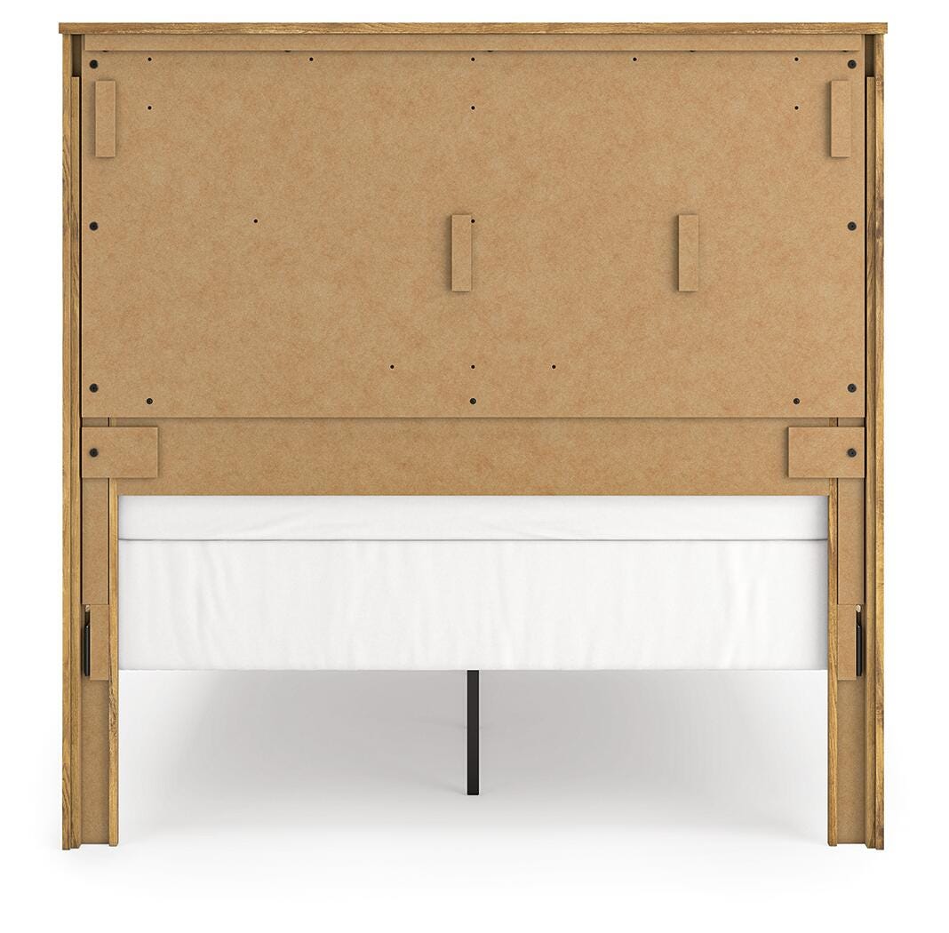 Maystonna Queen Crossbuck Panel Bed, Dresser, Mirror and Nightstand