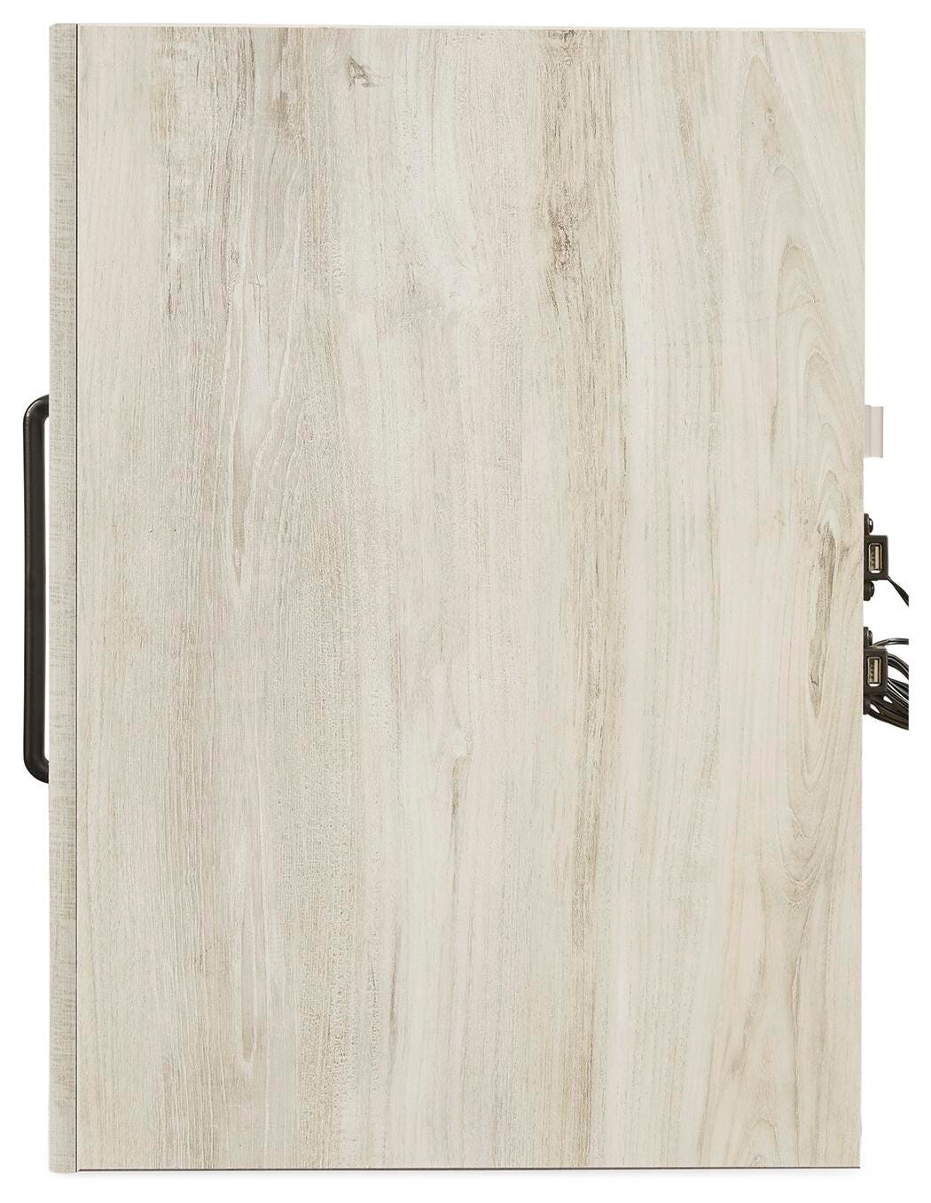 Cambeck Queen Panel Bed with Storage, Chest and Nightstand