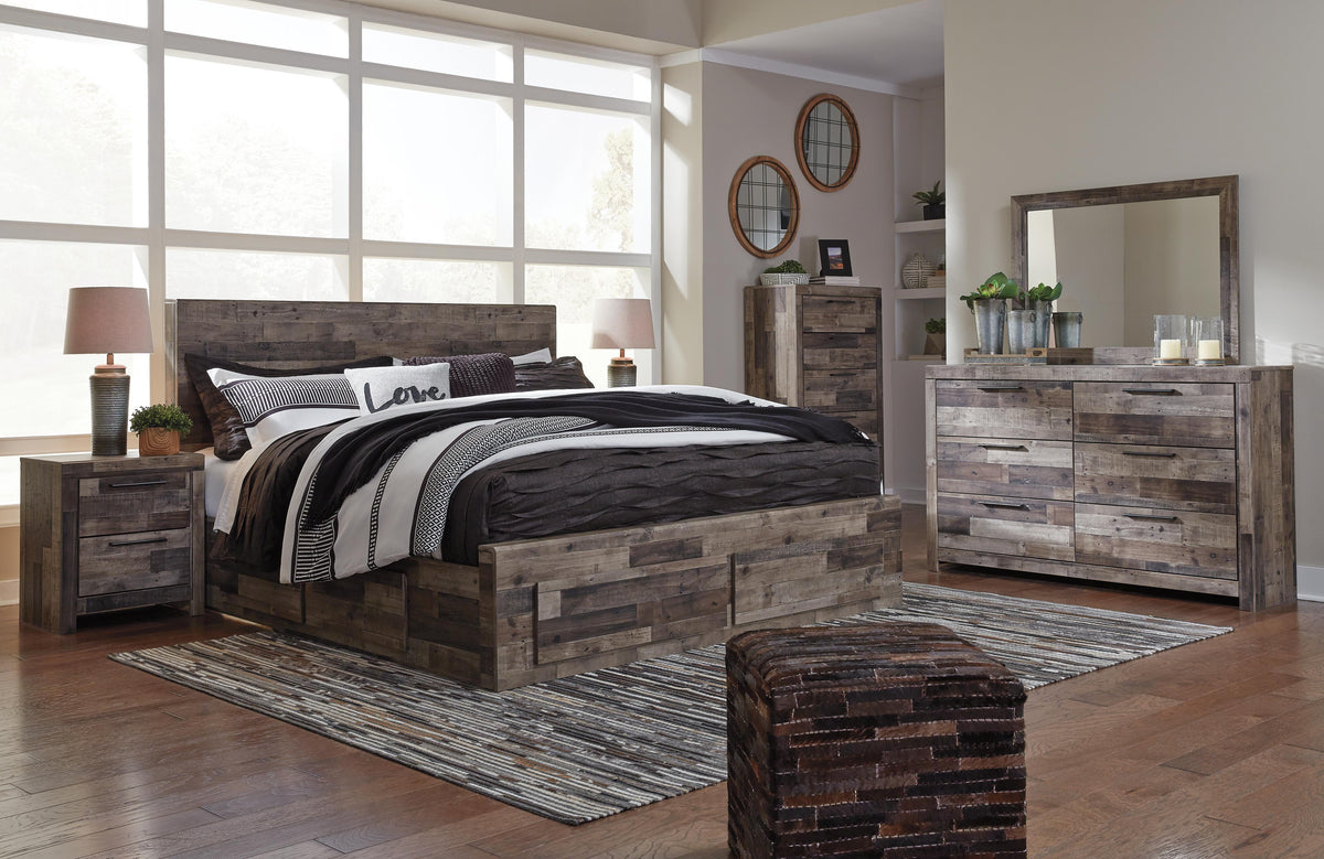 Derekson Queen Panel Bed with 4 Storage Drawers