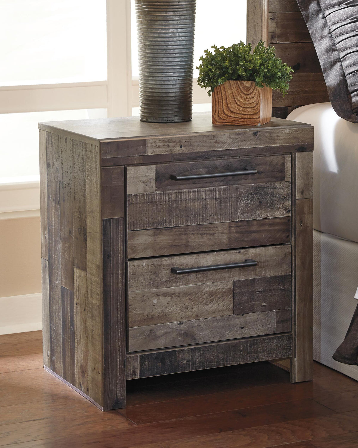 Derekson Queen Panel Storage Bed, Dresser and 2 Nightstand