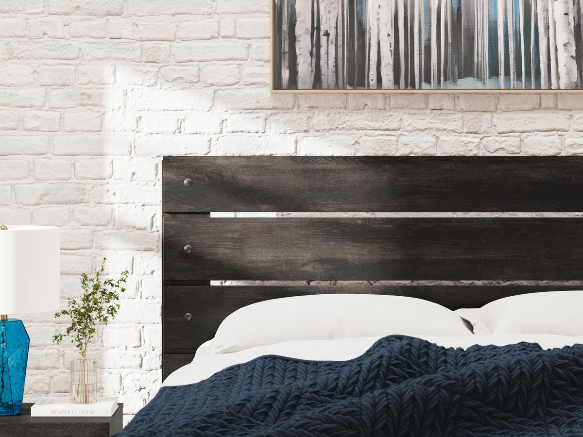 Hollivern Panel Bed - Queen