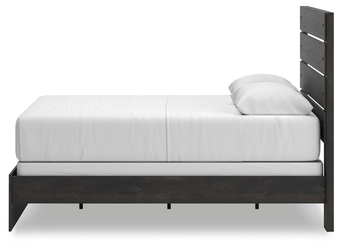 Hollivern Queen Panel Bed, Dresser and Mirror