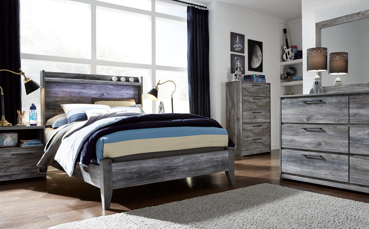 Baystorm Full Panel Bed and Chest