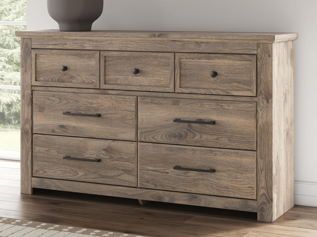 Rusticott Poster Bed Set - Queen, Dresser