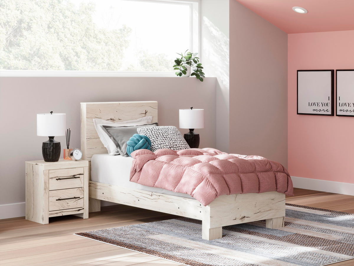 Lawroy Queen Panel Bed