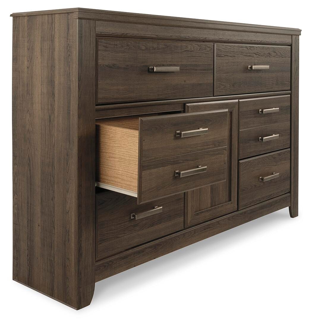Juararo Dresser and Nightstand
