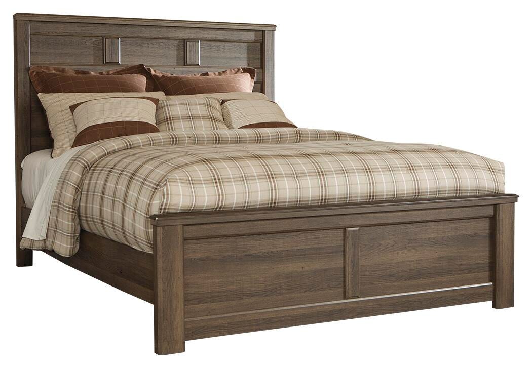 Juararo Panel Bed Set - California King, Mirrored Dresser
