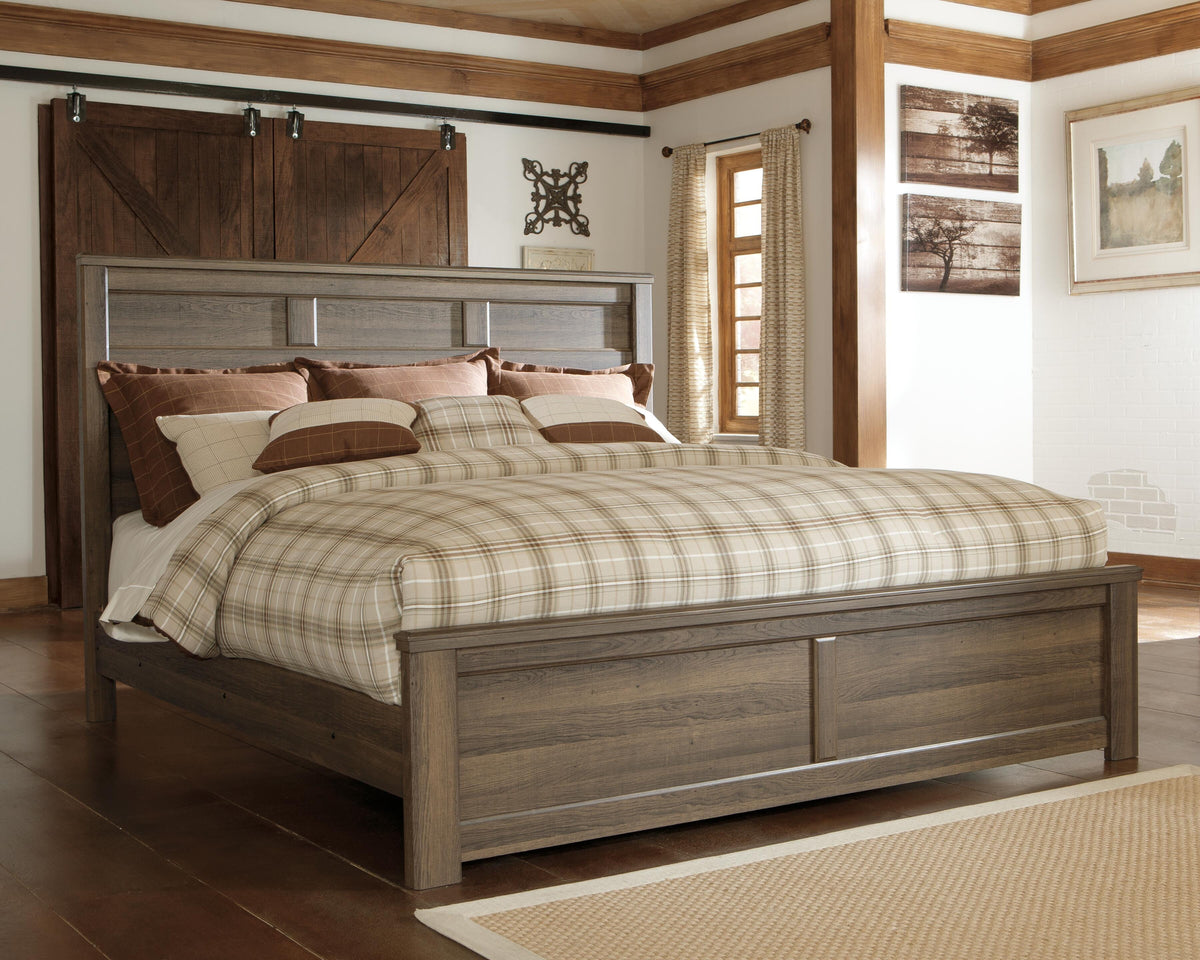 Juararo King Panel Bed and 2 Nightstands