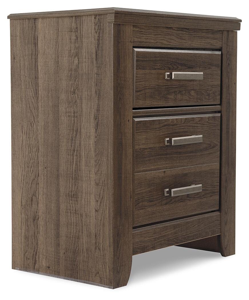 Juararo Queen Poster Bed, and 2 Nightstands