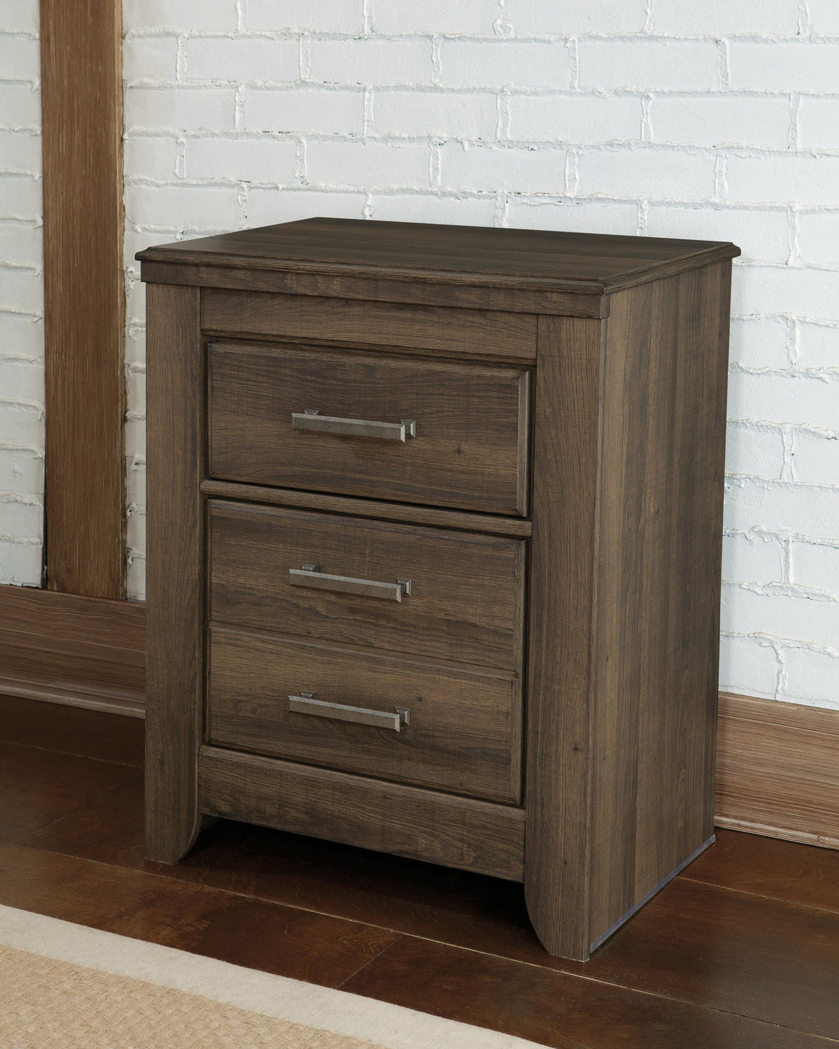 Juararo King Poster Bed and 2 Nightstands