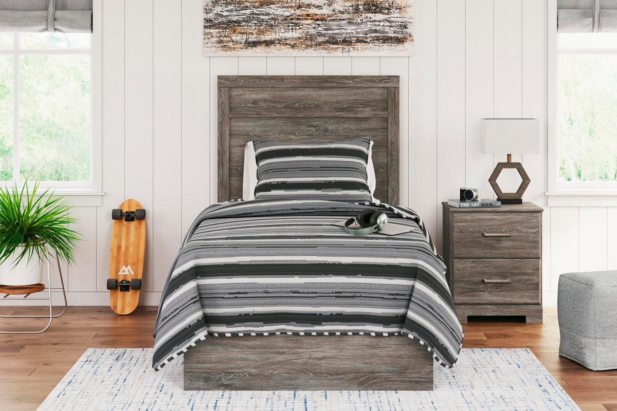 Ralinksi Queen Panel Bed
