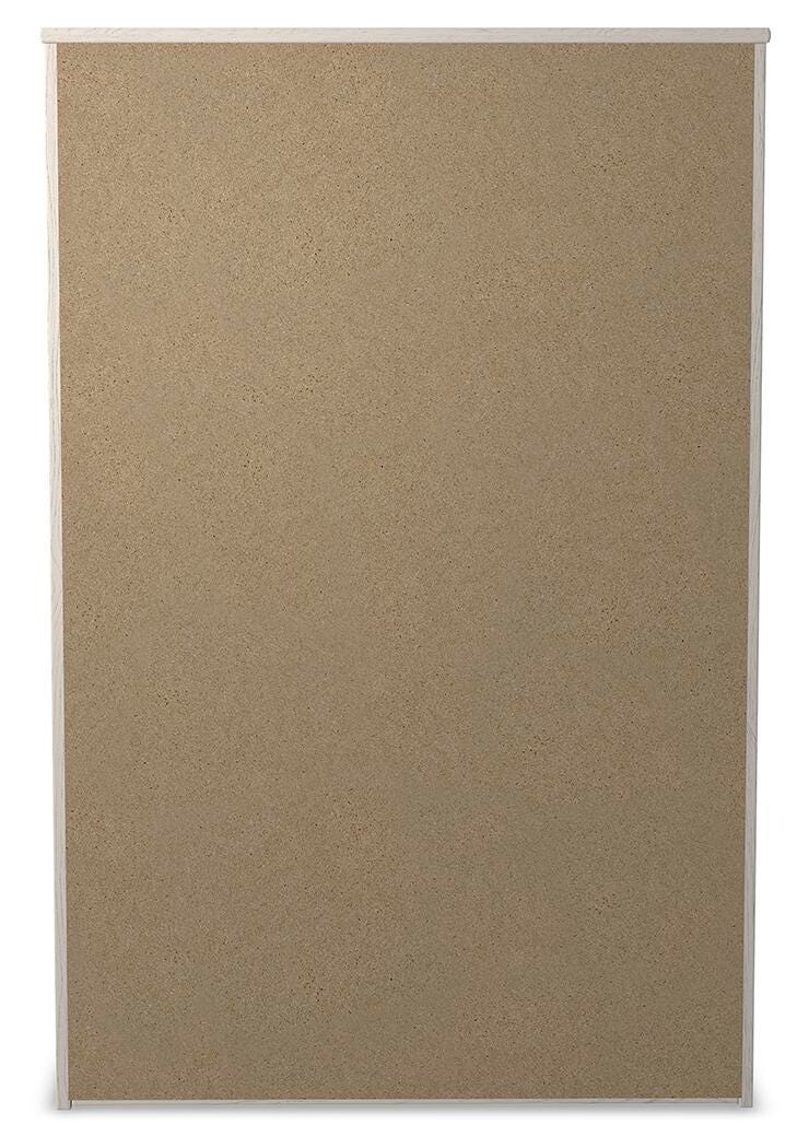 Stelsie Queen Panel Bed, Chest and Nightstand