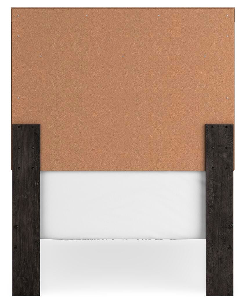 Belachime Queen Panel Bed