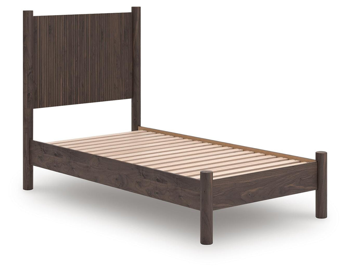 Pamytta Queen Panel Platform Bed