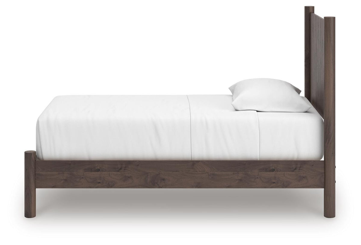 Pamytta Queen Panel Platform Bed