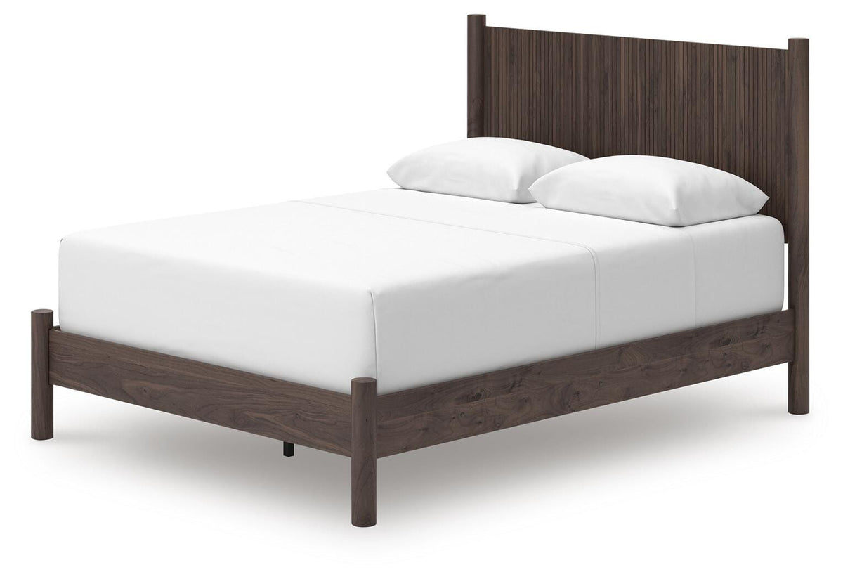 Pamytta Queen Panel Bed, Dresser and Mirror