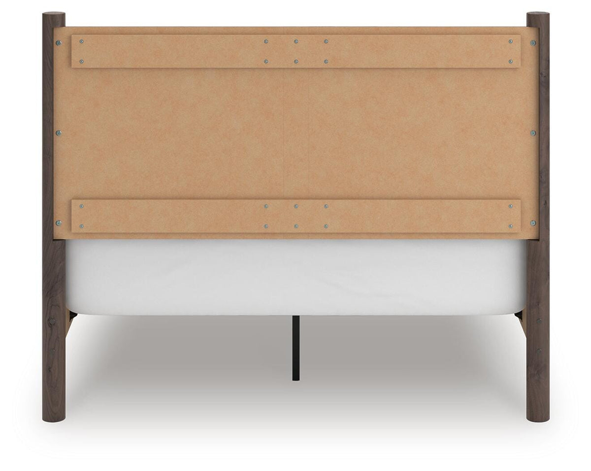 Pamytta Queen Panel Bed, Dresser and Mirror