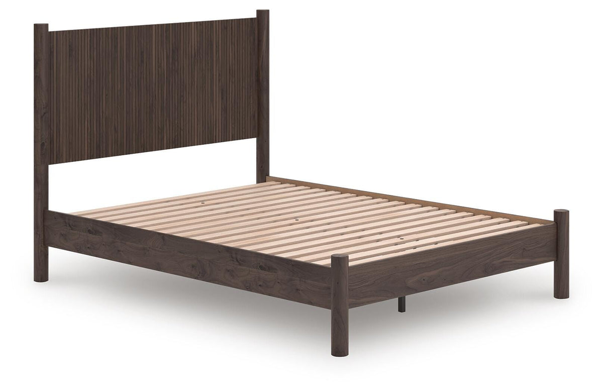 Pamytta Panel Platform Bed - Queen