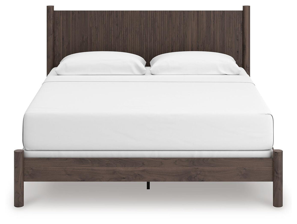 Pamytta Queen Panel Bed