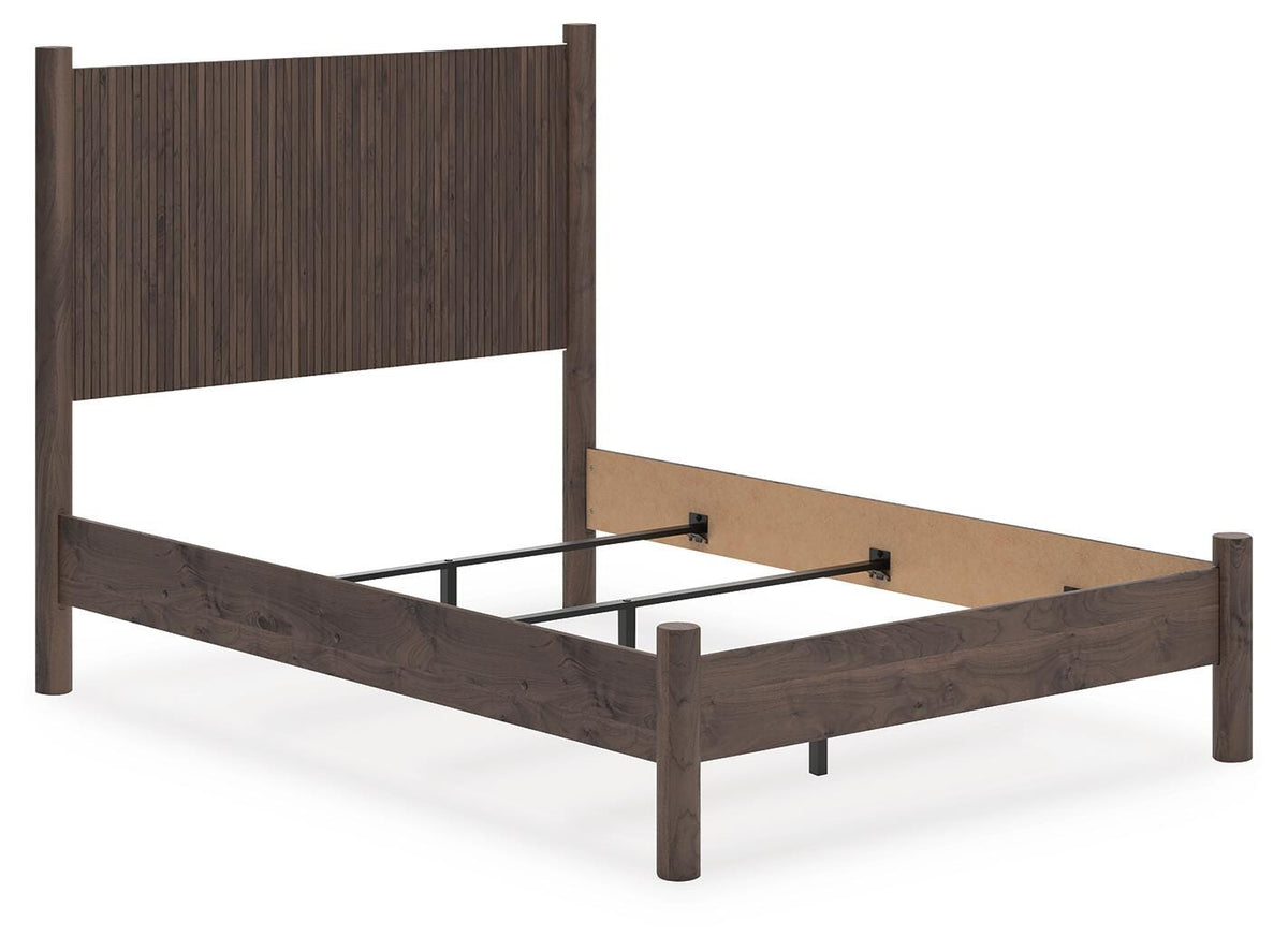 Pamytta Queen Panel Bed