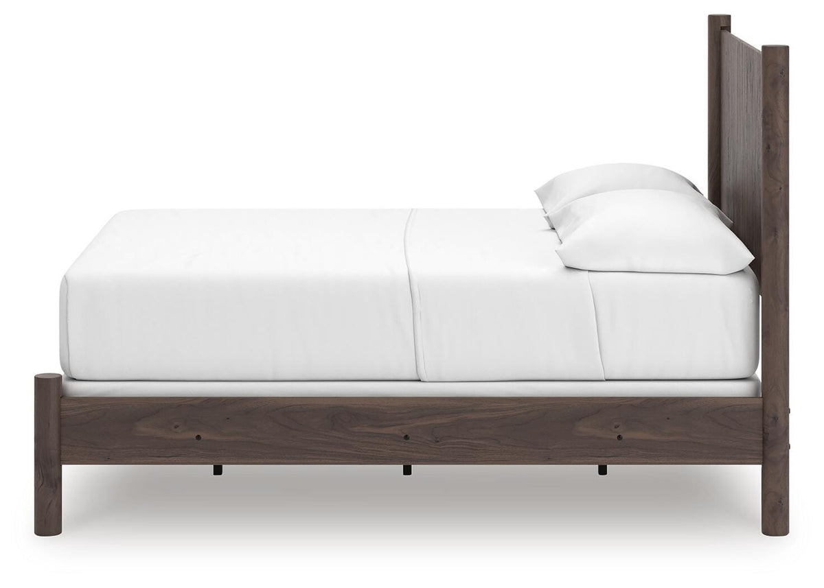 Pamytta Queen Panel Bed