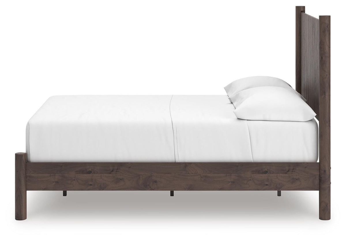 Pamytta Panel Platform Bed - Full