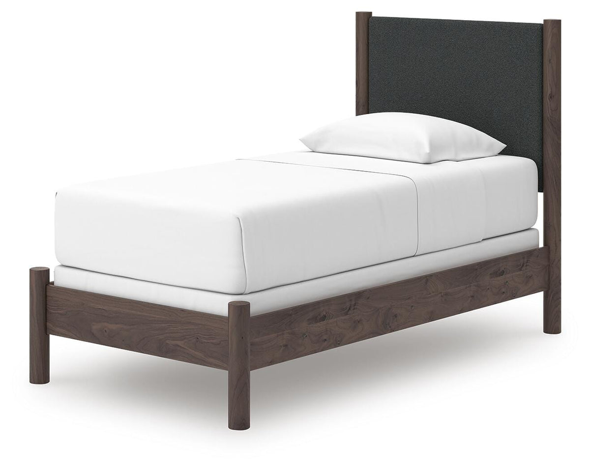 Pamytta Queen Upholstered Panel Bed