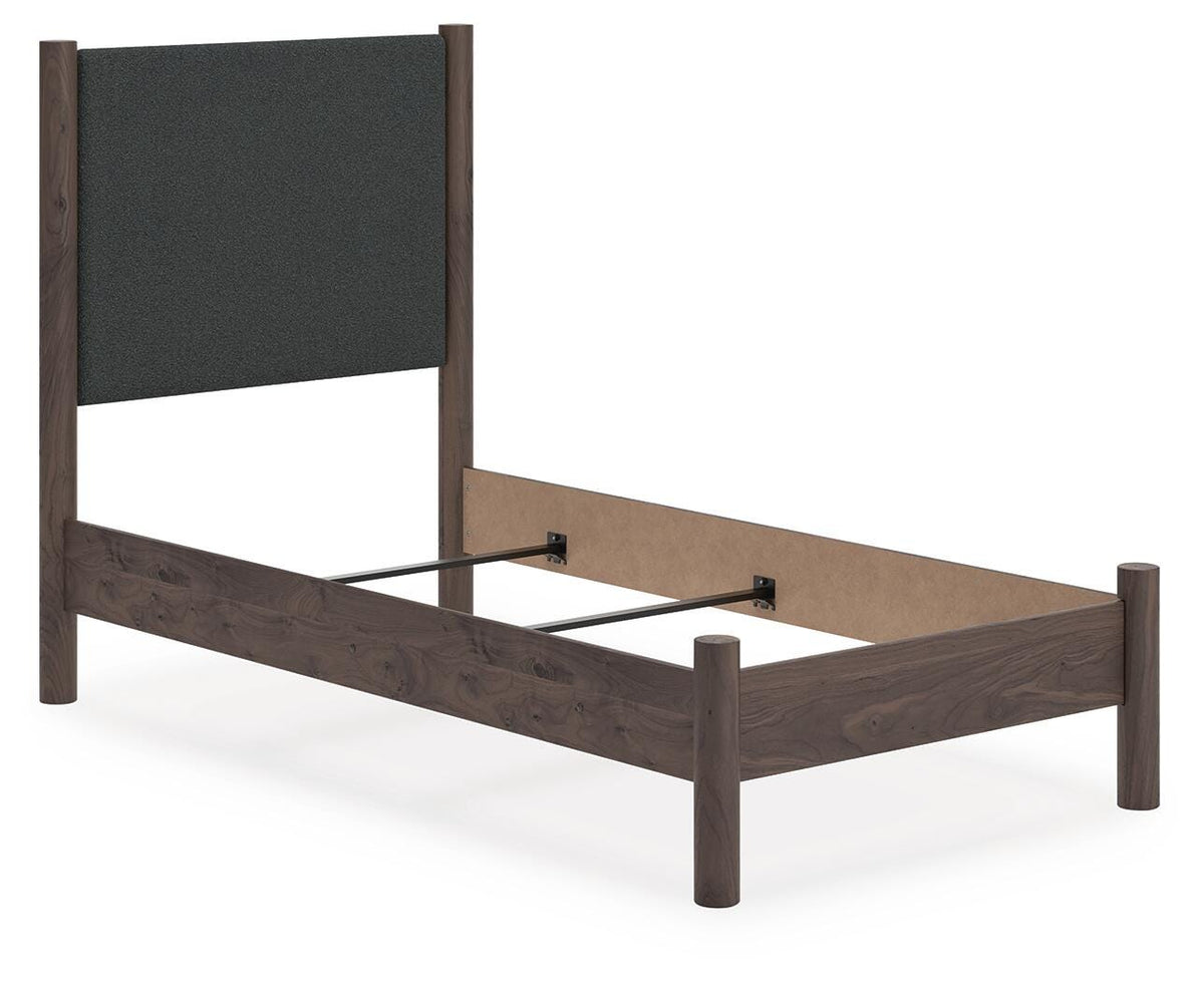 Pamytta Queen Upholstered Panel Bed