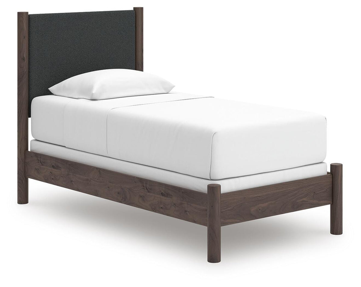 Pamytta Queen Upholstered Panel Bed