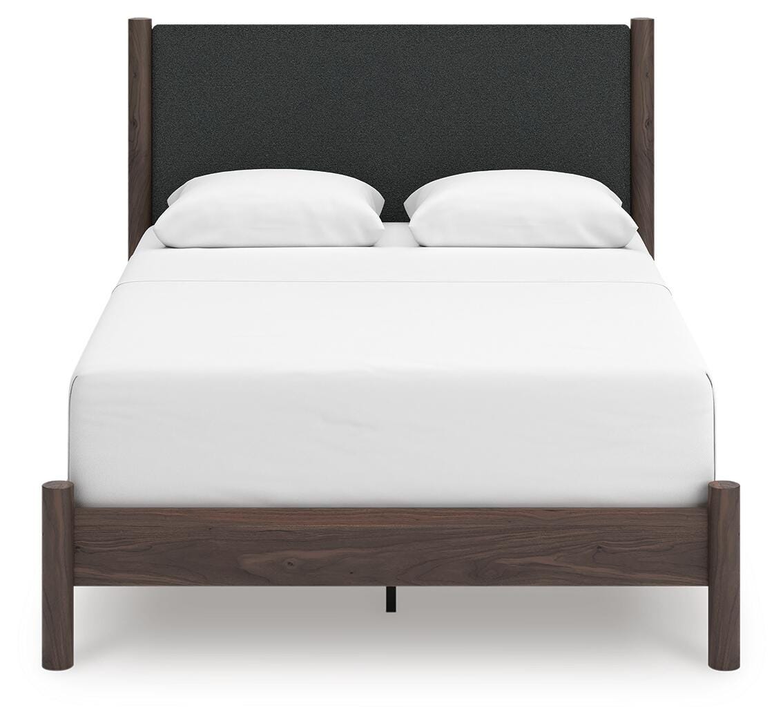 Pamytta Queen Upholstered Panel Bed