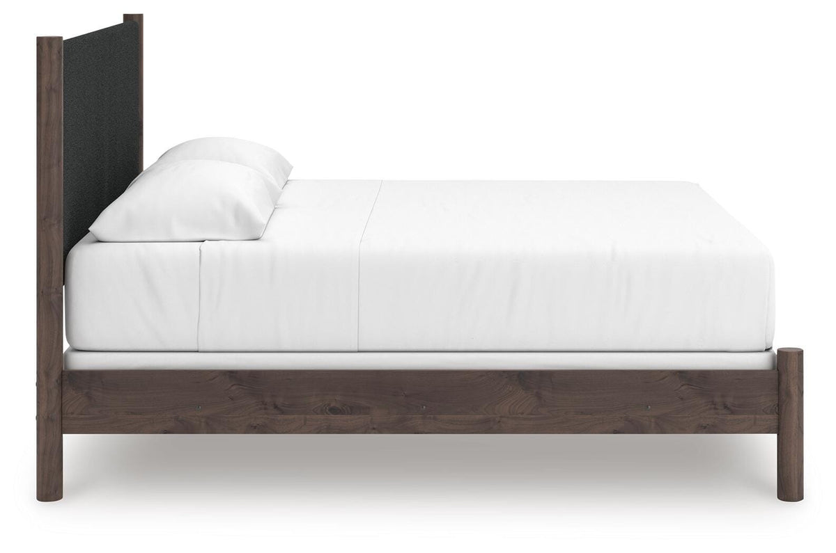 Pamytta Queen Upholstered Panel Bed