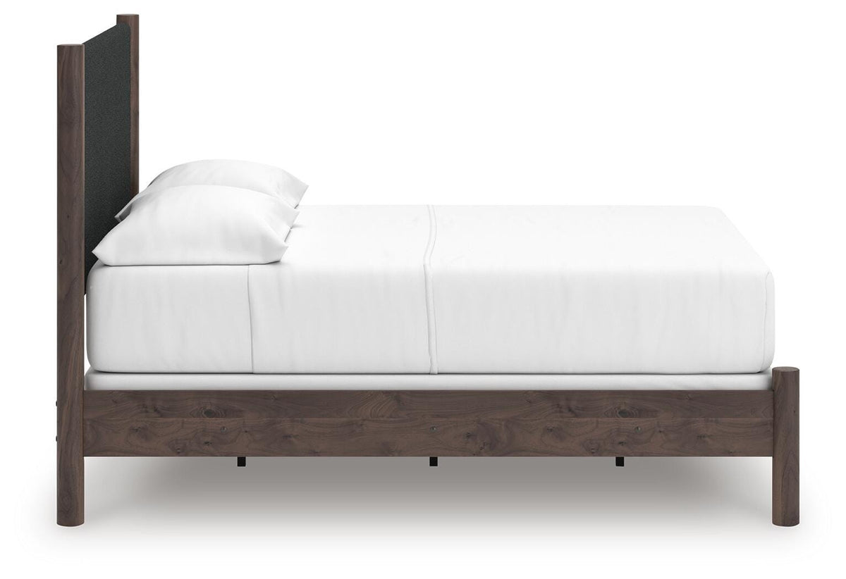 Pamytta Queen Upholstered Panel Bed