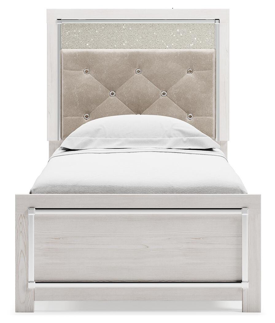Altyra Queen Panel Bed