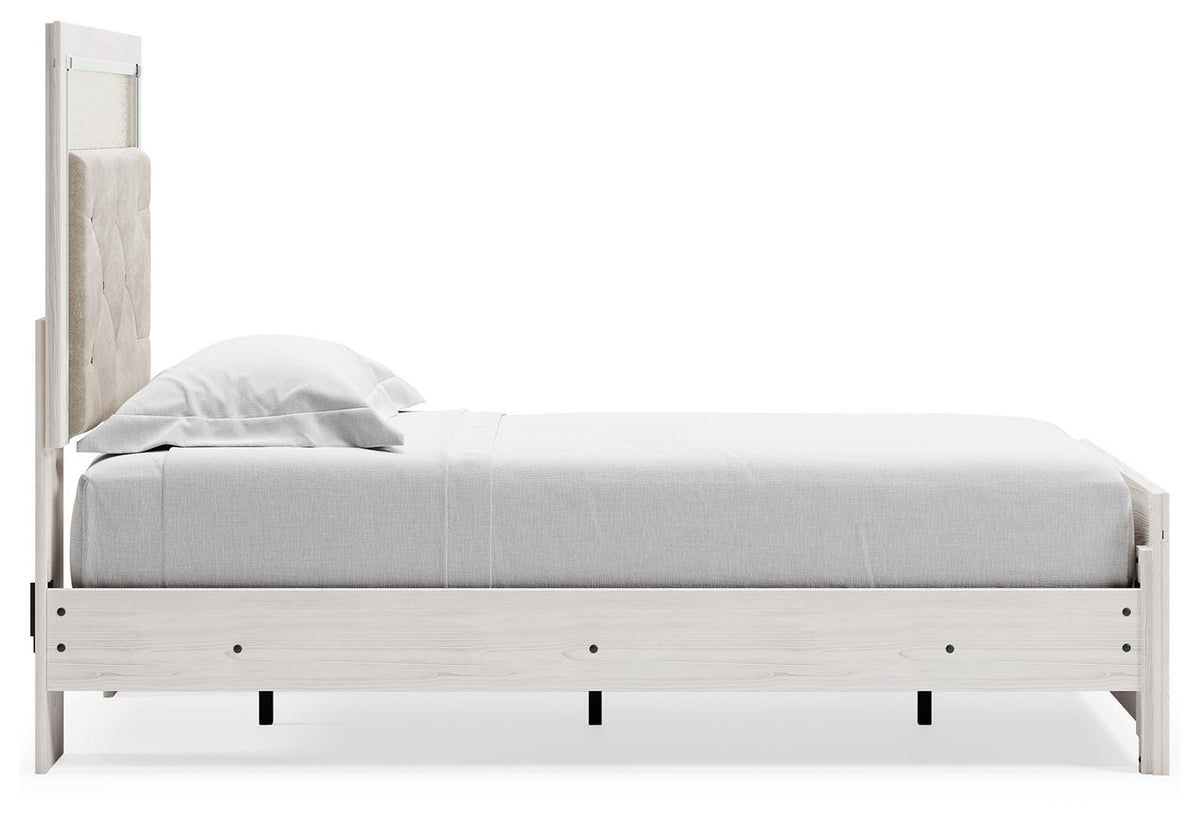 Altyra Queen Panel Bed