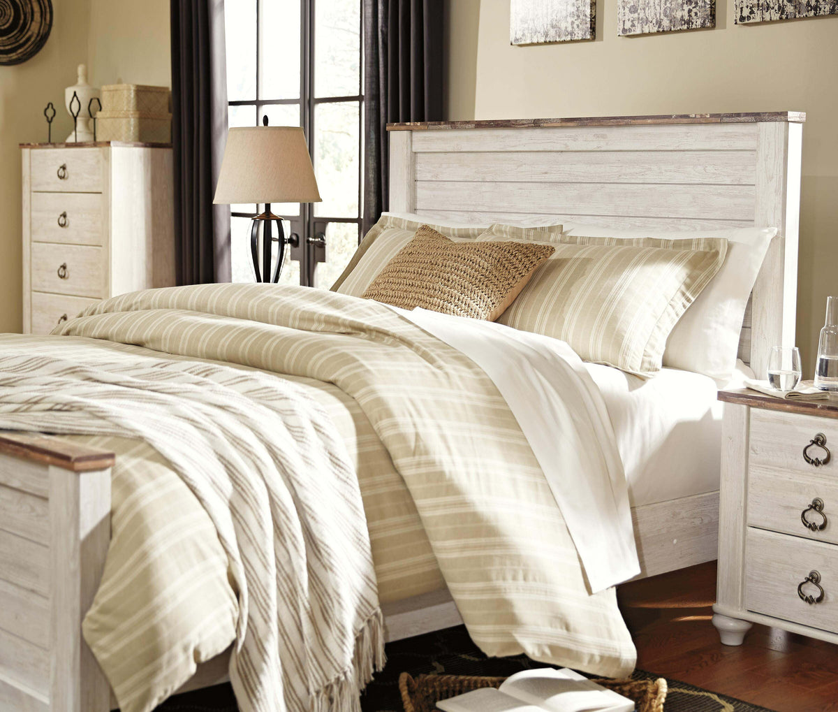 Willowton Panel Headboard - Queen