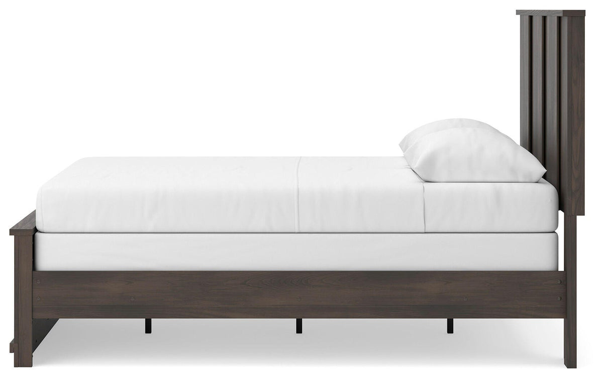 Shaehartin Panel Bed - Queen