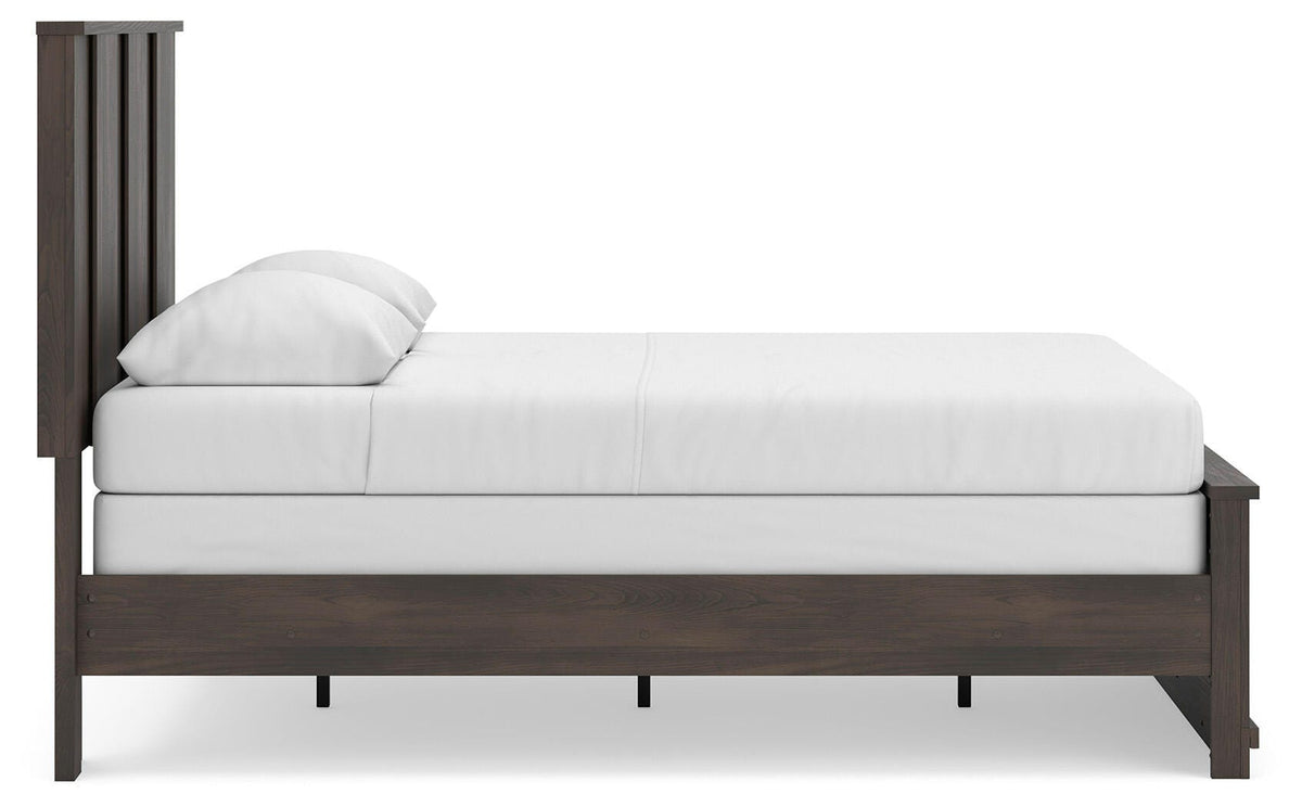 Shaehartin Panel Bed - Queen