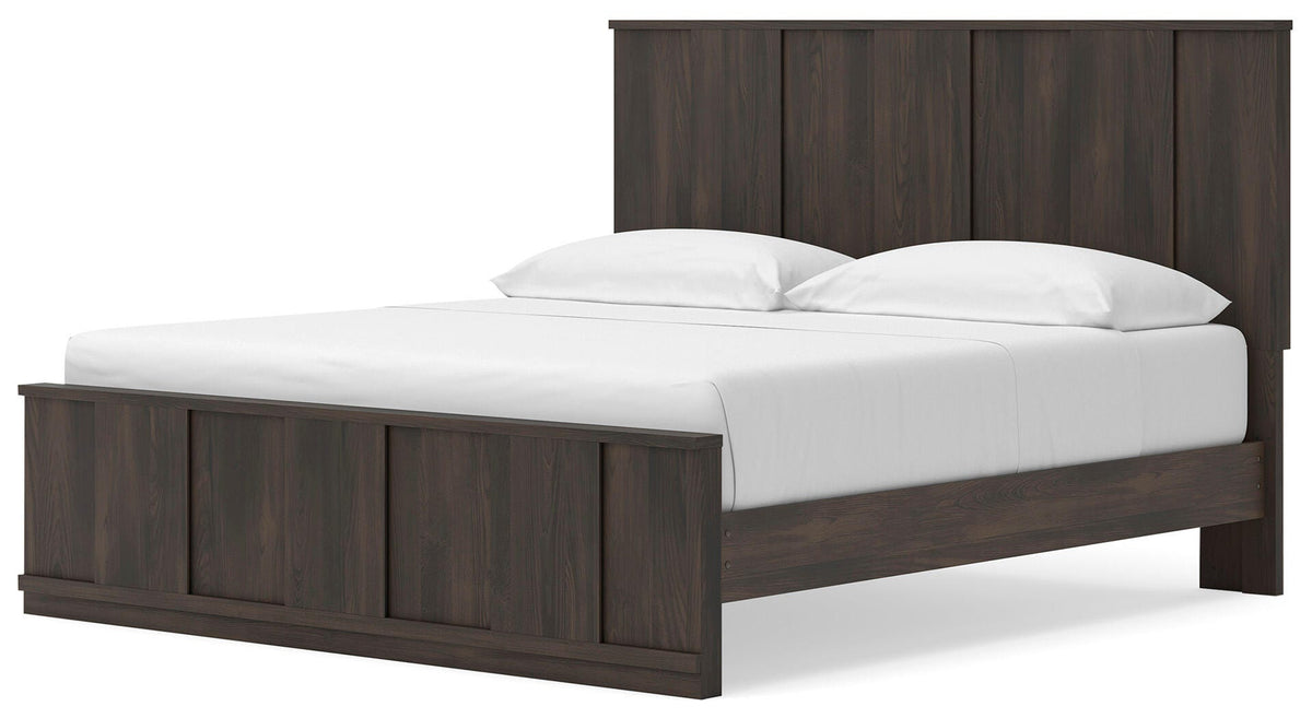 Shaehartin Panel Platform Bed - King