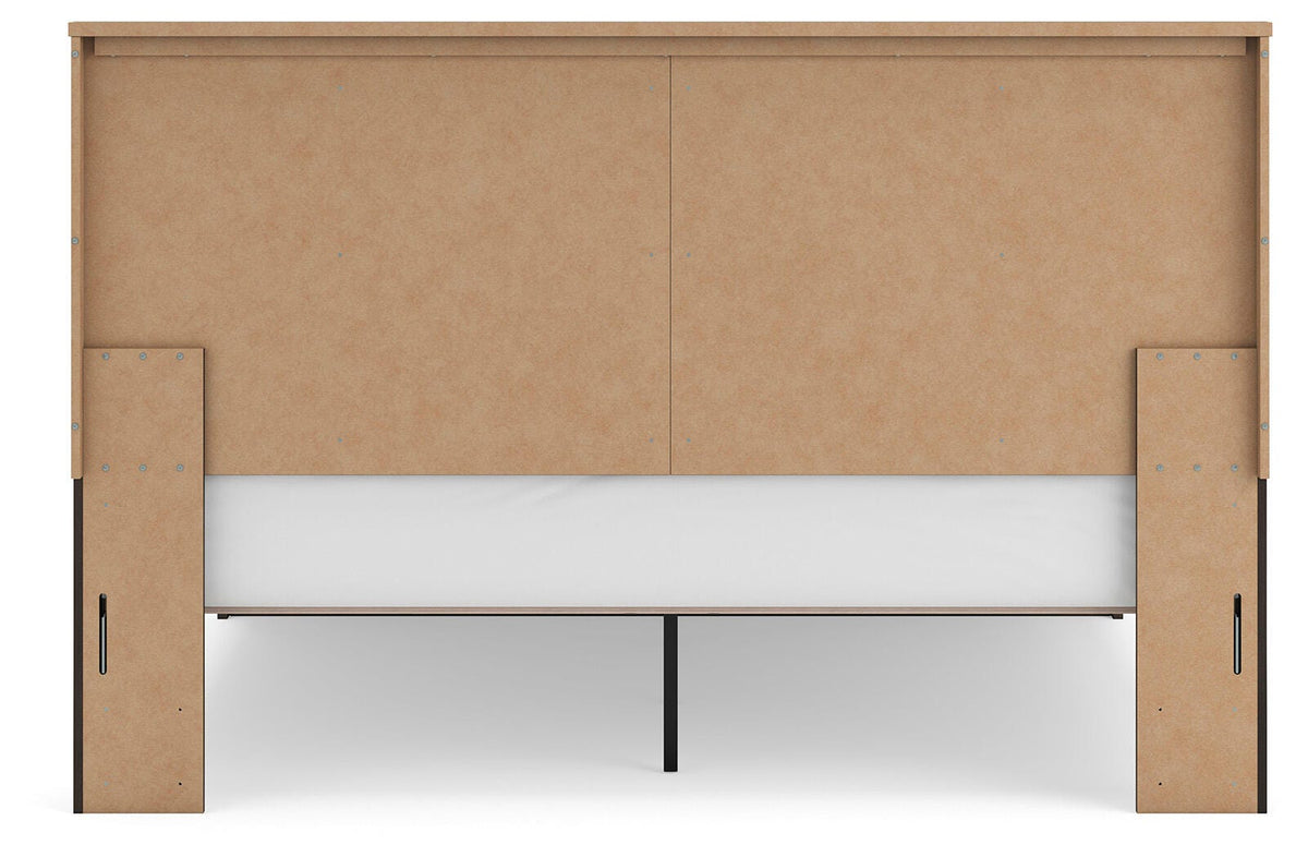 Shaehartin Panel Platform Bed - King