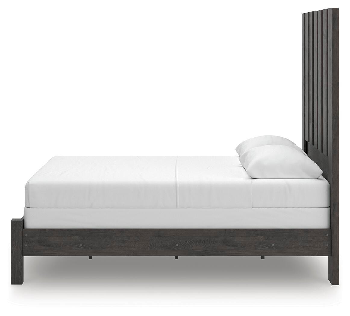 Fraluna Queen Panel Bed, Dresser, Mirror, and Nightstand